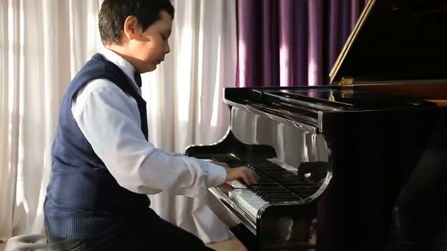 Поддельский Максим - Ф.Кулау - Сонатина соч.59 №1 1ч. ля-мажор; М.Дворжак – Этюд до-мажор смотреть онлайн