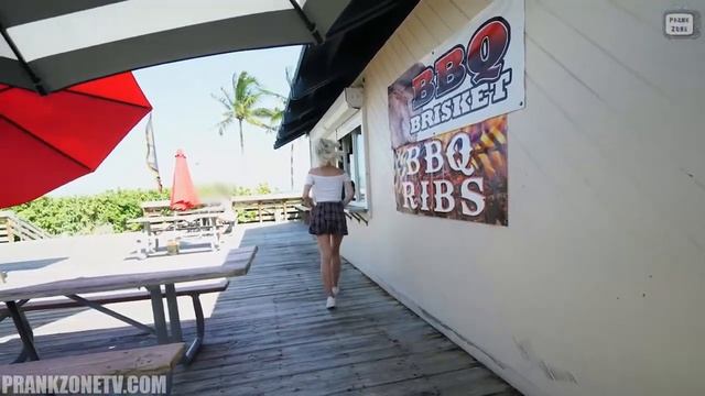 Blonde Waitress Flash For Cash