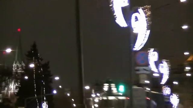 Возле метро 