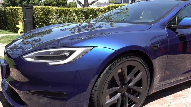 [YTP] Doug DeMuro Violates a Tesla Model S Plaid смотреть онлайн