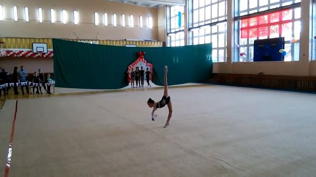 Двинянина Каролина 2003 г.р. скакалка (rope)ЧО2013 смотреть онлайн