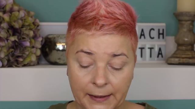 Review Charlotte Tilbury Make up I Look смотреть онлайн