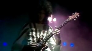 Queen - Bohemian Rhapsody (Official Video)