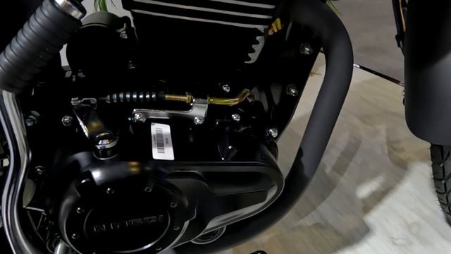 Выставка мотоциклов CFAIR. Часть 19. Мотоциклы QINGQI (продолжение), модели HYOSUNG. смотреть онлайн