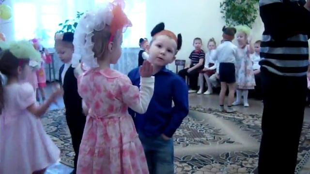 "Мишка с куклой" смотреть онлайн