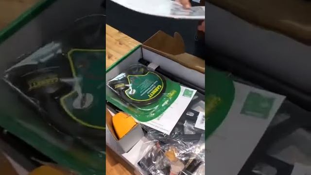 Я Александр. Это начало моего хобби. Распаковка металлоискателя Garrett i400 Дальше будет интересне смотреть онлайн