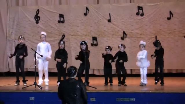 41 Daniks Vocal Group - Chernyj Kot "Final Show 2009" HD смотреть онлайн