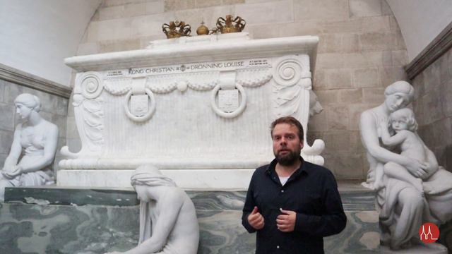 How a German couple became king and queen of Denmark смотреть онлайн