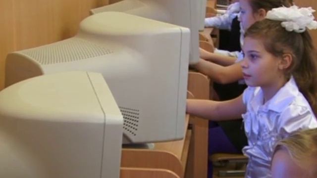 Презентационный ролик СШ №4 г. Мариуполя смотреть онлайн