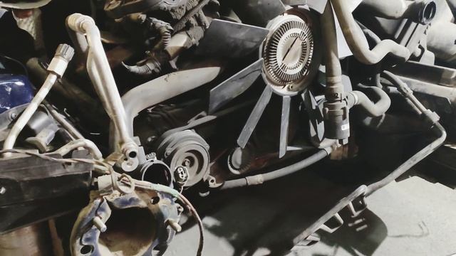 Подкапотка моторного отсека BMW e39 готова. смотреть онлайн