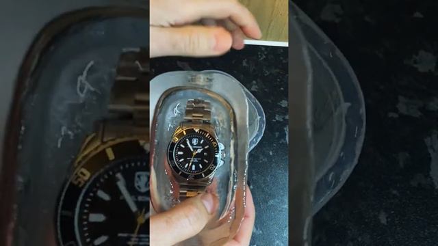 Freezing Test, 30-Metres Water Resistant Paul Bowman London, Watch смотреть онлайн