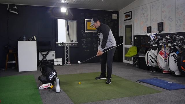 Stop Flicking The Club At Impact! Awesome Drill - Swing Quest Series смотреть онлайн