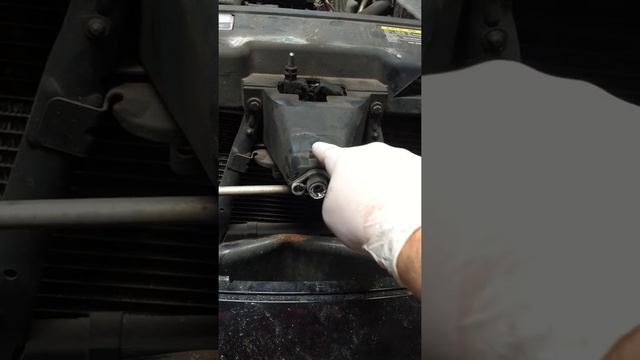 How to open bonnet of a FORD MONDEO mk3 with no keys смотреть онлайн