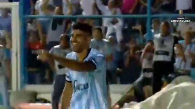 GOL de LEANDRO DIAZ a STRONGEST смотреть онлайн