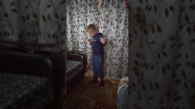Танец под песню NILLETO - Любимка смотреть онлайн