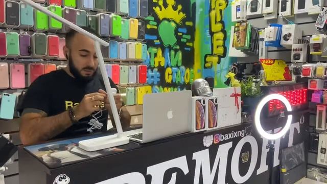 Лампа с беспроводной зарядкой + таймер смотреть онлайн