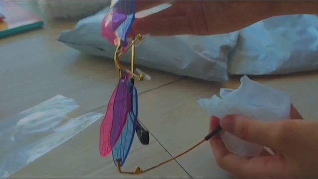 пьем морковный сок и распаковываем посылку смотреть онлайн