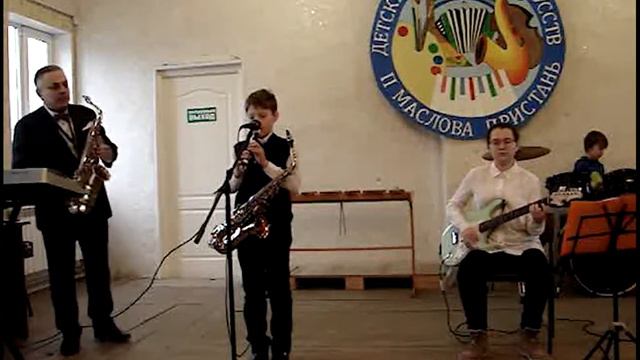 Henry Mancini - Moon River смотреть онлайн