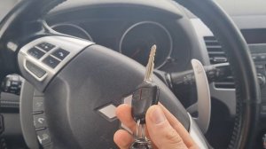Митсубиси Аутлендер ключ зажигания купить дубликат чип ключа зажигания в Минске Mitsubishi Outlande