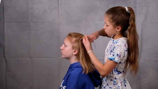 ⭐ТОП 3⭐ КРАСИВЫЕ ПРИЧЁСКИ НА КОРОТКИЕ ВОЛОСЫ смотреть онлайн