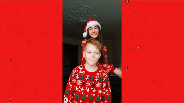 Повторяем НОВОГОДНИЕ тренды TIK Tok *Christmas Tik Tok trends* смотреть онлайн
