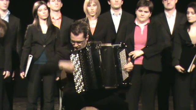 Beatles on accordion.avi смотреть онлайн
