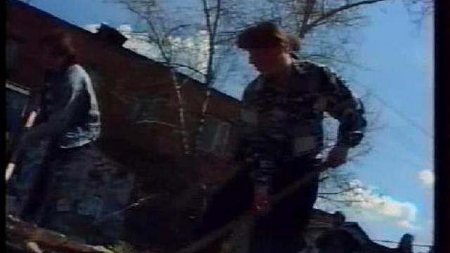 Букашкин и Чайф на субботнике. 1998 год. смотреть онлайн