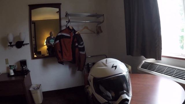 West Coast Scooter Trip Episode #3 смотреть онлайн