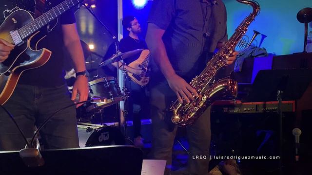 LREQ - Newthingness (Live at CNote Jazz Club) Selmer Supreme смотреть онлайн