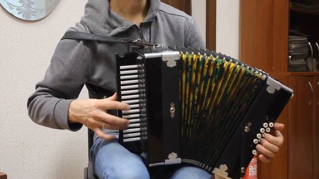 Традиционный рекрутский наигрыш «Мамонька» на однорядной тальянке. Игорь Серёдкин, г. Екатеринбург. смотреть онлайн