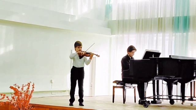 П.И.Чайковский. Грустная песенка. Э.Дженкинсон. Танец смотреть онлайн