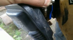 Потек бензокраник. Решение проблемы легко и просто.