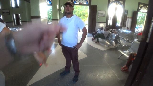 Город славы Че Гевары - Санта-Клара. Мавзолей Че Гевары и история борьбы. Куба смотреть онлайн