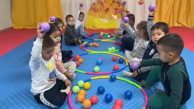 Игра с обручем смотреть онлайн