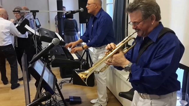 Sonntagstanz mit dem Duo PeRes смотреть онлайн