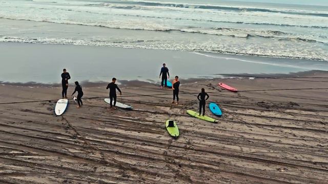 John's Northwest Adventures - Surfing & Camping at Long Beach смотреть онлайн