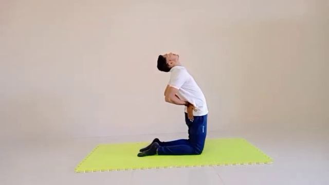 6 Yogic Asanas for Good Posture | Yoga | Trikonasana | Vakrasana | Ardha Ushtrasana | Bhujangasana смотреть онлайн