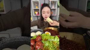 КИТАЙЦЫ ЕДЯТ НА КАМЕРУ / ASMR CHINESE EATING FOOD MUKBANG SHOW. 🥢🍝🥢🍝