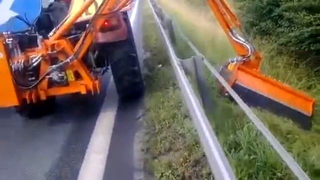 Цеповая косилка на штанге смотреть онлайн