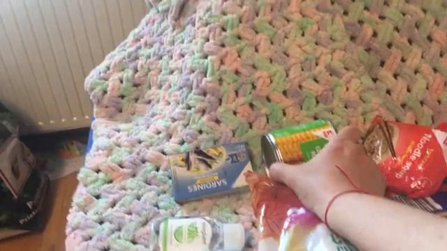 Беженцы всегда с гуманитарной помощью ... смотреть онлайн