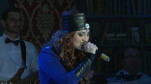 Альбина и Фати Царикаевы - На Чеченском «Шаълги бера»  2015