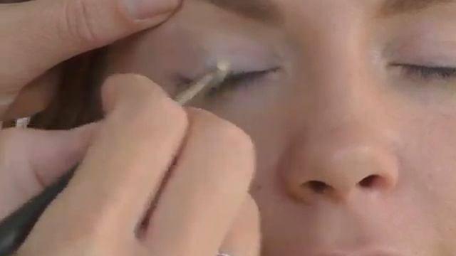 Makeup Tutorial: Danse Makeup (Fokus på holdbahed/Longwear) смотреть онлайн