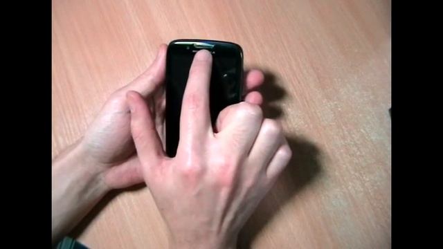 Распаковка Motorola Atrix 2 (Motorola Atrix 2 unboxing).avi смотреть онлайн