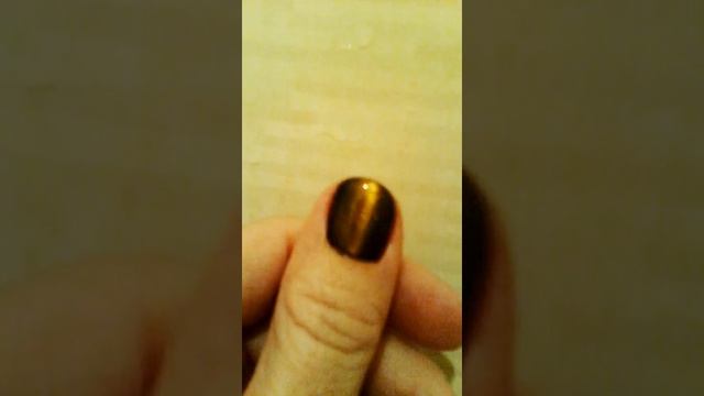 Маникюр с эффектом камня "кошачий глаз" смотреть онлайн