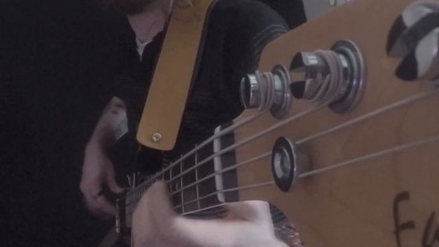 Earth Wind & Fire - Boogie Wonderland (Bass Cover) смотреть онлайн