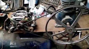 Двигатель от стиральной машины на компрессор.