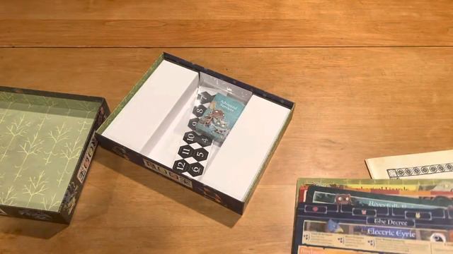 Root: The Clockwork Expansion 2 - Unbiased Unboxing with John LaRuffa смотреть онлайн