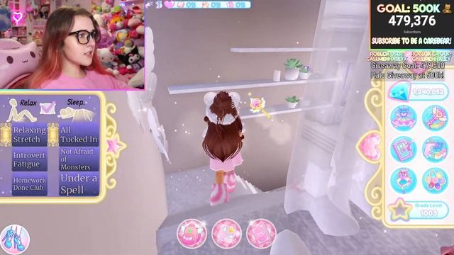 DORMS OUT NOW FOR ALL PLAYERS! YAY! GIVING DIAMONDS & BADGE ROBLOX Royale High Campus 3 смотреть онлайн