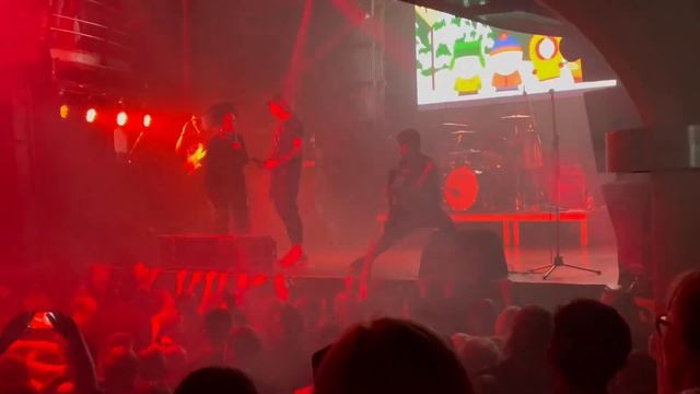 Слот — Они убили Кенни (Киров, Gaudi, 25.11.2022) смотреть онлайн