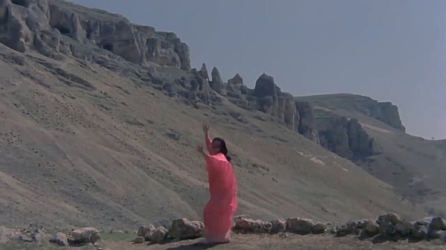 Rabia Türk Filmi | Rabia, Kendini İslam'a Adıyor! смотреть онлайн